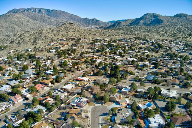 1616 Ranch Court SE, Albuquerque, NM 87123