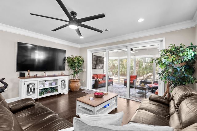 526 Carnaby Loop, Myrtle Beach, SC 29579