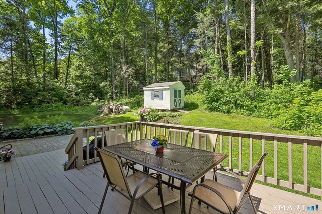 28 Colonial Ridge Drive, New Milford, CT 06755