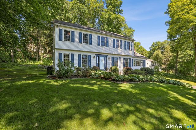 28 Colonial Ridge Drive, New Milford, CT 06755