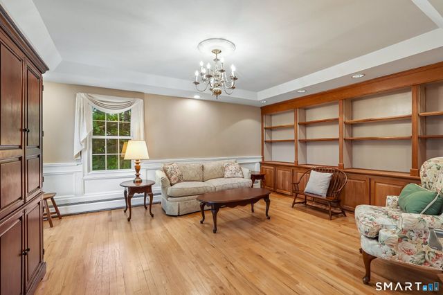 28 Colonial Ridge Drive, New Milford, CT 06755