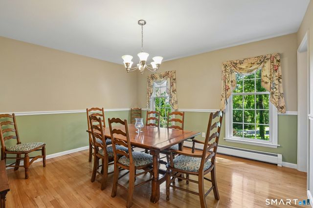 28 Colonial Ridge Drive, New Milford, CT 06755
