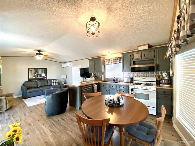 1301 Breezy Drive, Mission, TX 78572