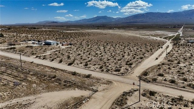 708 Rabbit Springs Road, Lucerne Valley, CA 92356