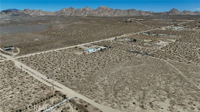708 Rabbit Springs Road, Lucerne Valley, CA 92356