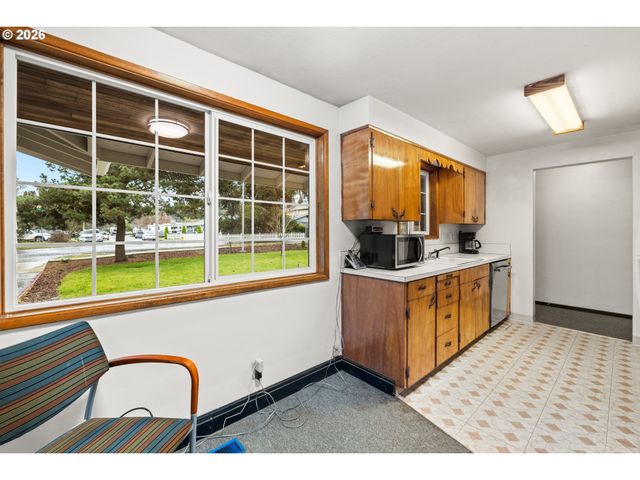 18735 Sw Rosa Rd, Beaverton, OR 97078