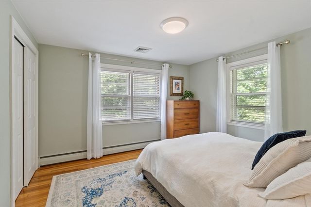 517 Pearl St, Reading, MA 01867