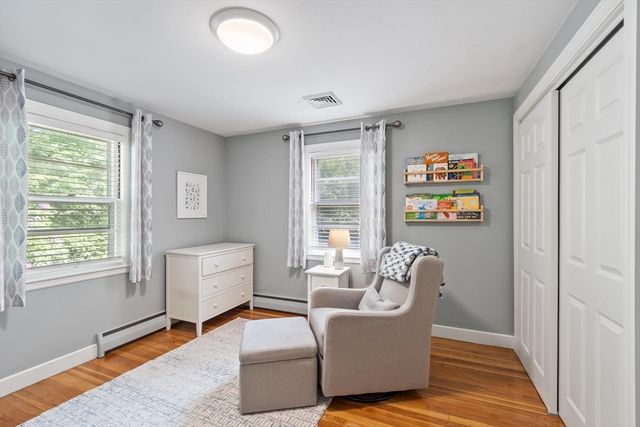 517 Pearl St, Reading, MA 01867