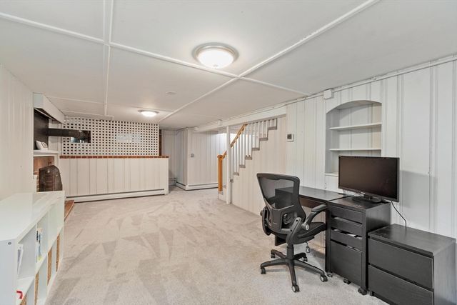 517 Pearl St, Reading, MA 01867