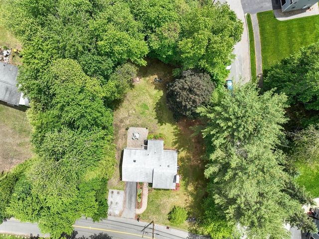 517 Pearl St, Reading, MA 01867