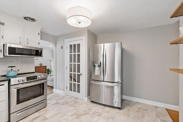 517 Pearl St, Reading, MA 01867