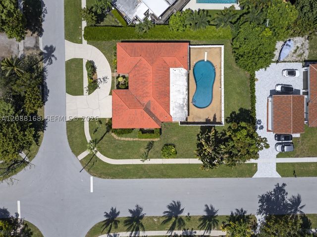 820 NE 4th Ave, Boca Raton, FL 33432