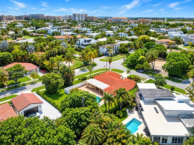 820 NE 4th Ave, Boca Raton, FL 33432