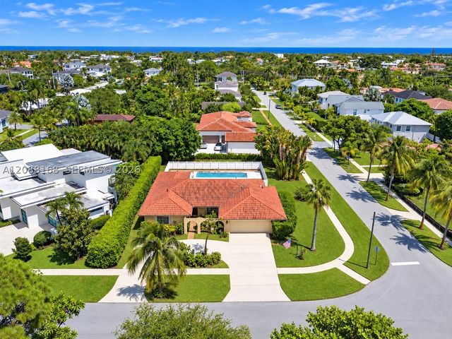 820 NE 4th Ave, Boca Raton, FL 33432