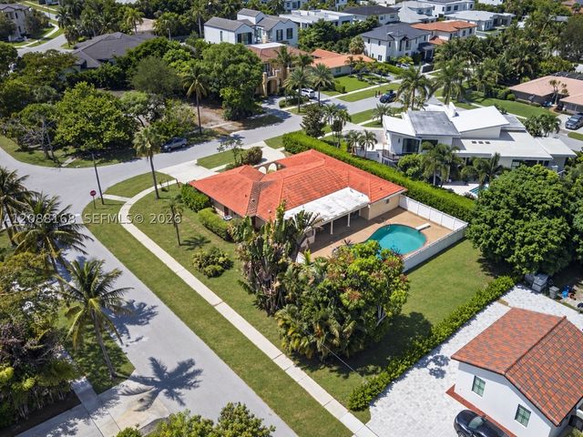 820 NE 4th Ave, Boca Raton, FL 33432
