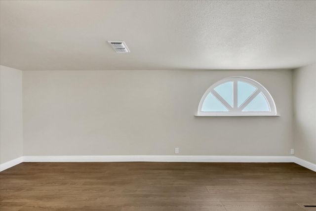 2236 Shaw St, Sacramento, CA 95821