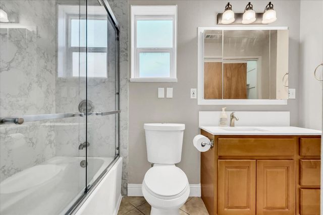 2236 Shaw St, Sacramento, CA 95821