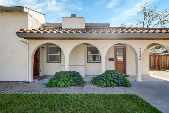 2236 Shaw St, Sacramento, CA 95821