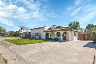 2236 Shaw St, Sacramento, CA 95821