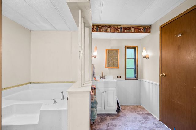 219 Pallas Road, Williamstown, VT 05654