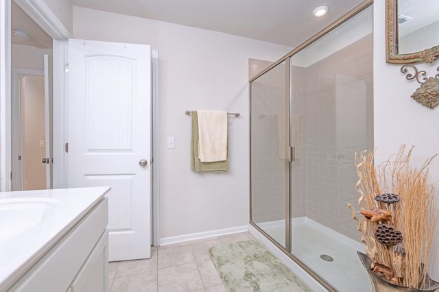 3039 Duvall Dr, Gallatin, TN 37066