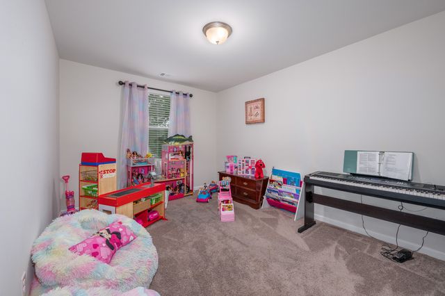 3039 Duvall Dr, Gallatin, TN 37066