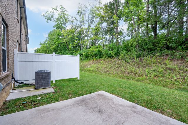 3039 Duvall Dr, Gallatin, TN 37066