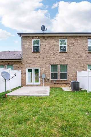 3039 Duvall Dr, Gallatin, TN 37066