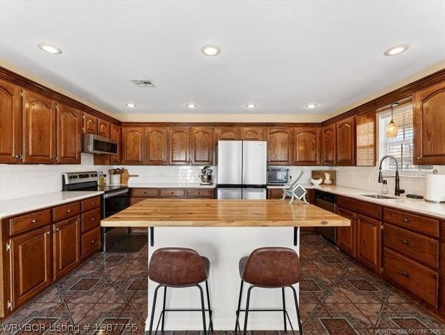 204 Nanih Waiya, Poteau, OK 74953