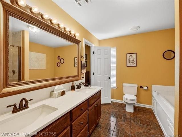 204 Nanih Waiya, Poteau, OK 74953