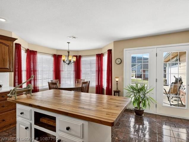 204 Nanih Waiya, Poteau, OK 74953