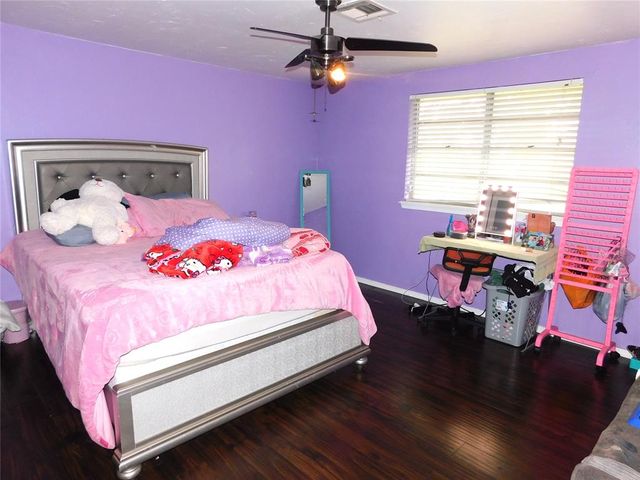 8225 Willow Creek Boulevard, Oklahoma City, OK 73162