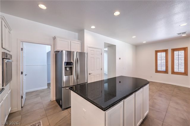 820 Paseo Cerro Place, Las Vegas, NV 89138