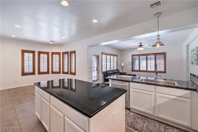 820 Paseo Cerro Place, Las Vegas, NV 89138