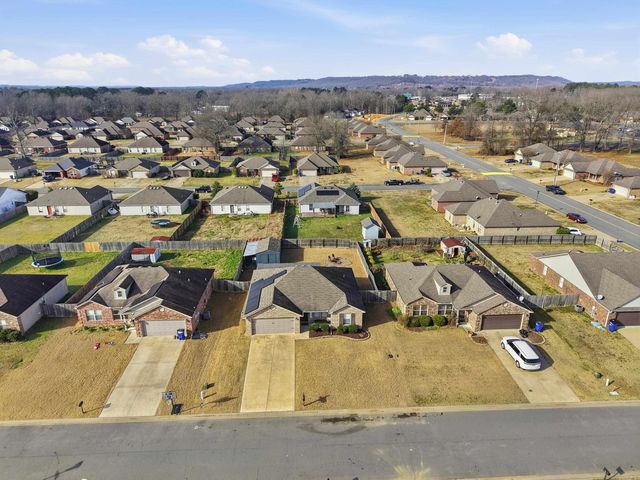 6 Dunwood Drive, Greenbrier, AR 72058