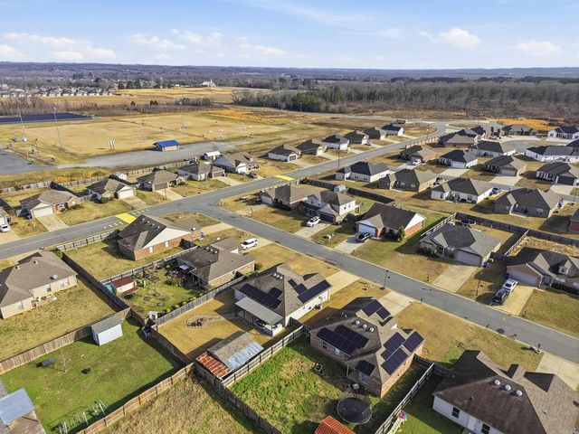 6 Dunwood Drive, Greenbrier, AR 72058