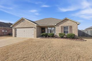 6 Dunwood Drive, Greenbrier, AR 72058