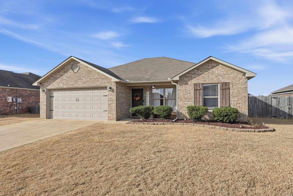 6 Dunwood Drive, Greenbrier, AR 72058