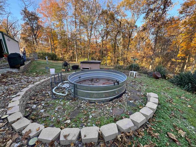 5180 E. 1200 S. Road, Haubstadt, IN 47639