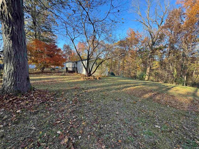 5180 E. 1200 S. Road, Haubstadt, IN 47639