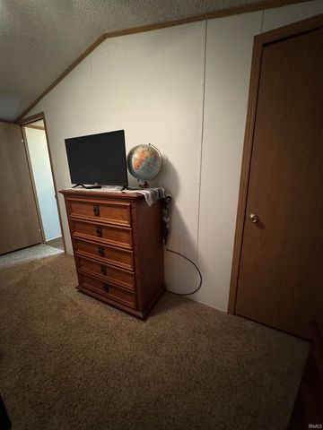 5180 E. 1200 S. Road, Haubstadt, IN 47639