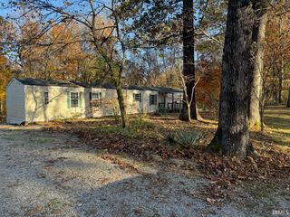 5180 E. 1200 S. Road, Haubstadt, IN 47639