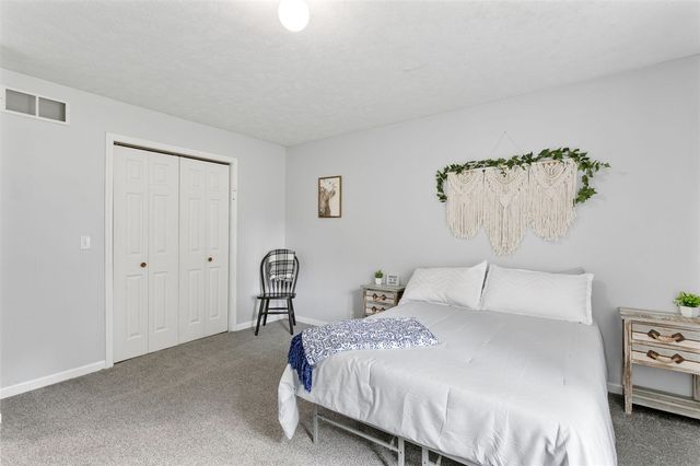 70150 Sherman Road, Edwardsburg, MI 49112