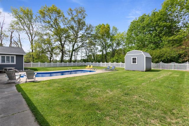 70150 Sherman Road, Edwardsburg, MI 49112
