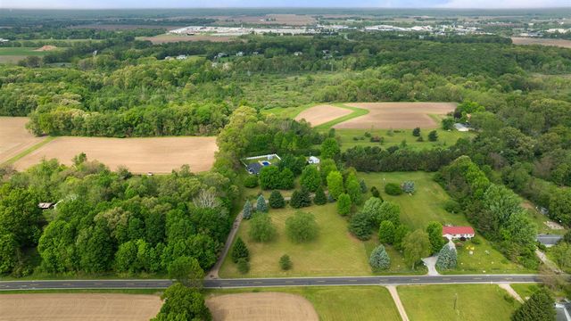 70150 Sherman Road, Edwardsburg, MI 49112
