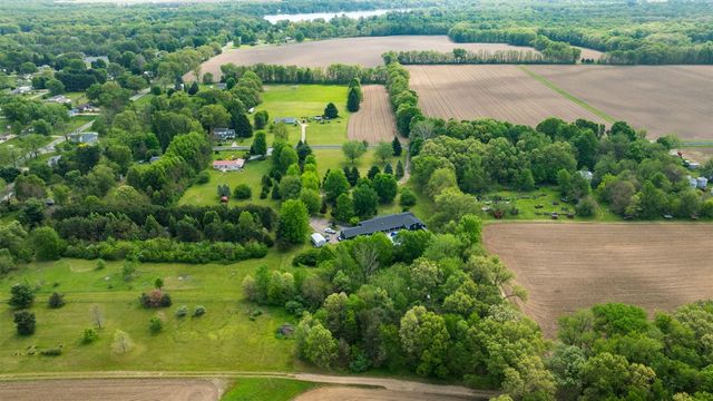 70150 Sherman Road, Edwardsburg, MI 49112