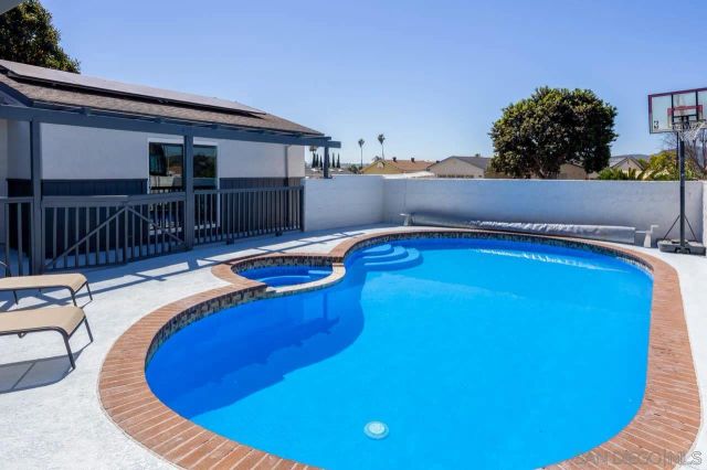 9542 Markwood, Santee, CA 92071