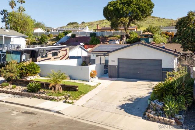 9542 Markwood, Santee, CA 92071