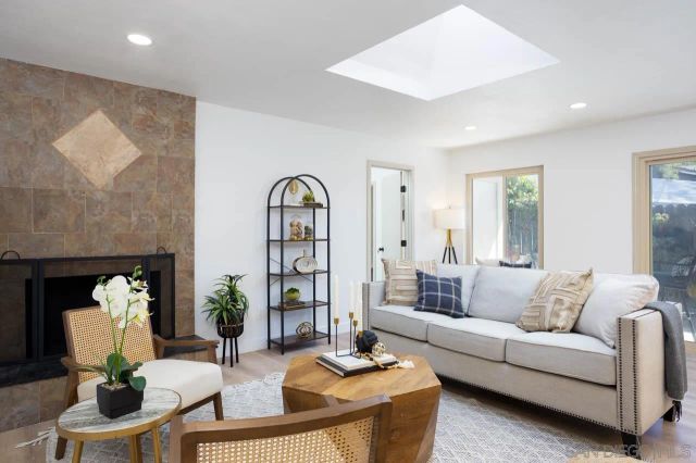 9542 Markwood, Santee, CA 92071