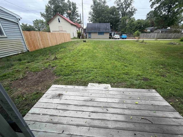5678 Pearl Street, Spencerville, IN 46788